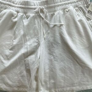 Ideology Women’s White Elastic Waist Sweat Shorts Size 1 X Casual Summer​
